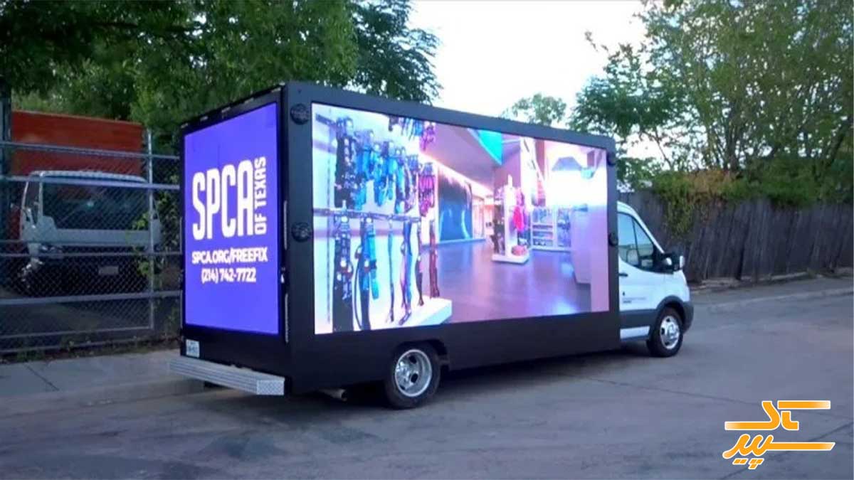 نمایشگر LED روی کامیون